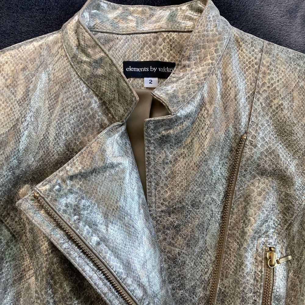 Leather Jacket - Picture 6 of 7